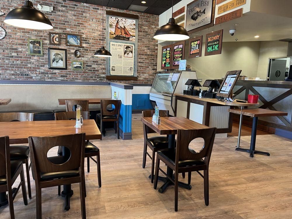 Rancho Santa Margarita - Spikes Fish House restaurant