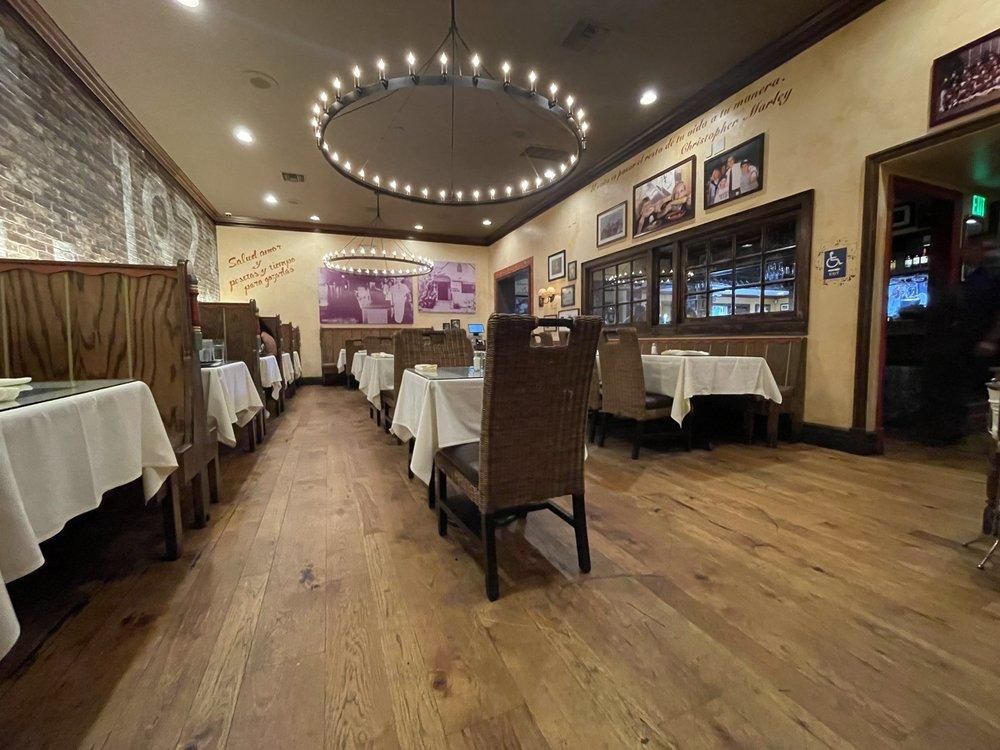 Newport Beach - El Cholo restaurant