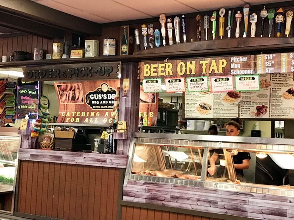 Paramount - Gus's Deli BBQ And Grill restaurant