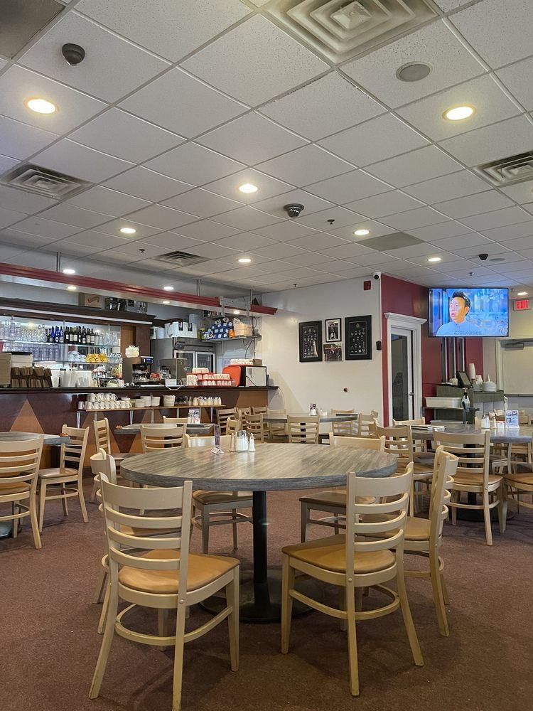Alhambra - U2 Cafe & BBQ 港式西餐/庸記燒臘 restaurant