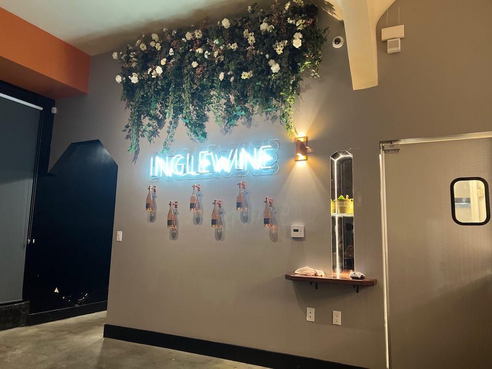 Inglewood - 1010 Wine and Events restaurant