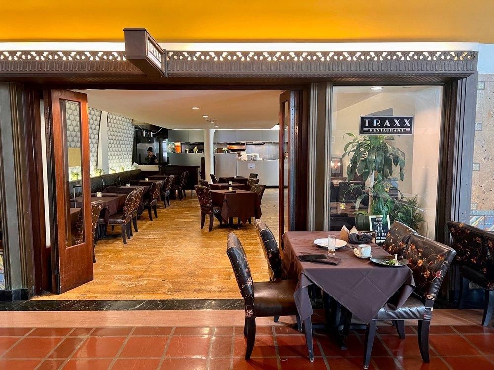 Los Angeles - Traxx Restaurant restaurant