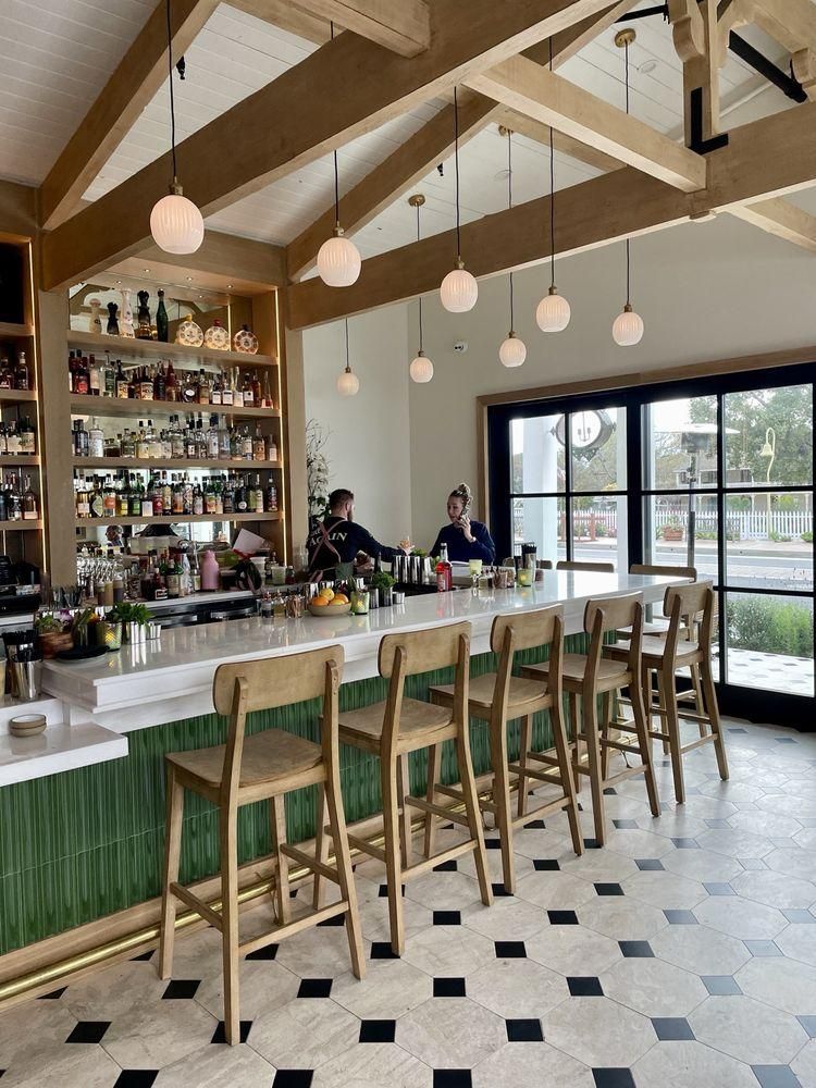 Calabasas - The Mulholland restaurant
