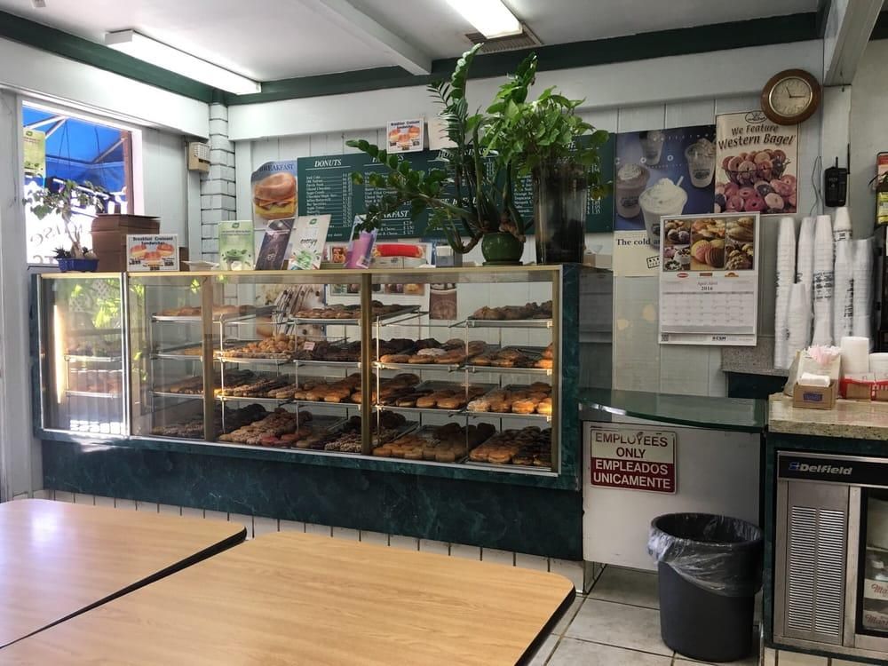 Mission Viejo - Paradise Donuts & Deli restaurant