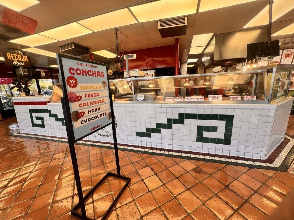 Santa Ana - El Gallo Giro restaurant
