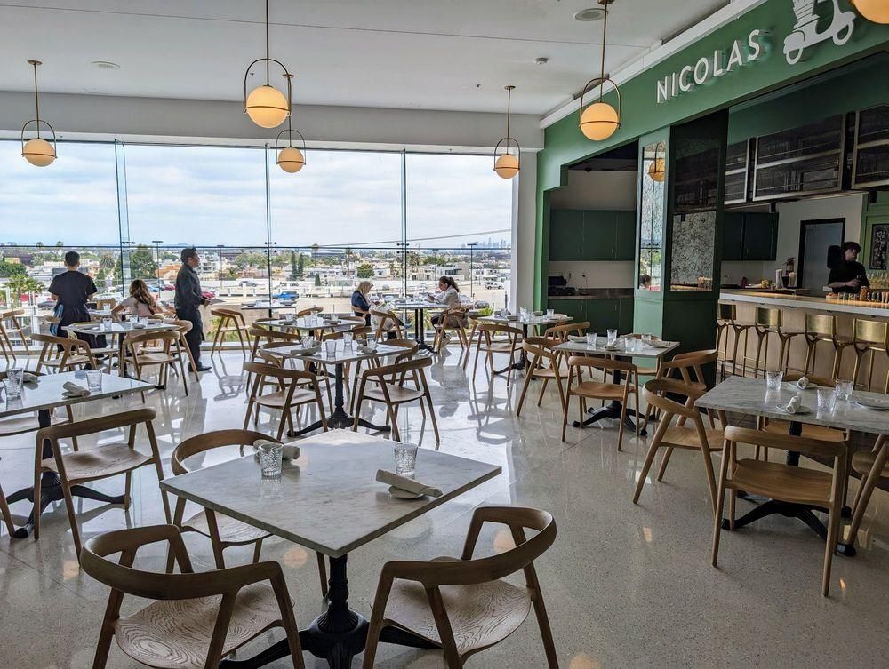 Los Angeles - Nicolas Eatery restaurant