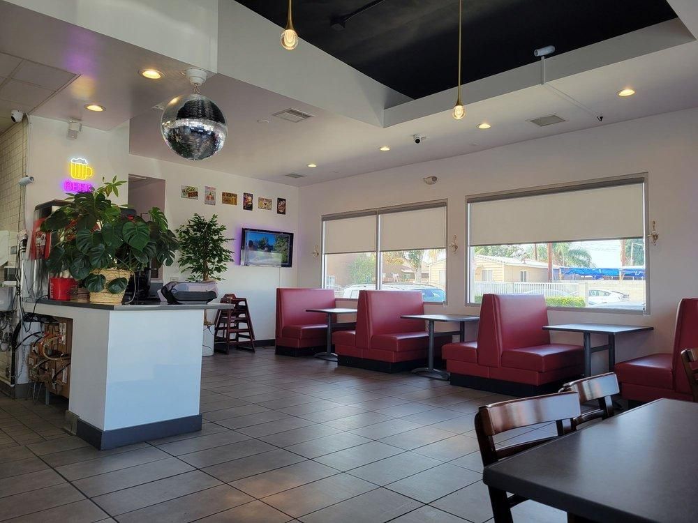 Norwalk - Chicken Troopers restaurant