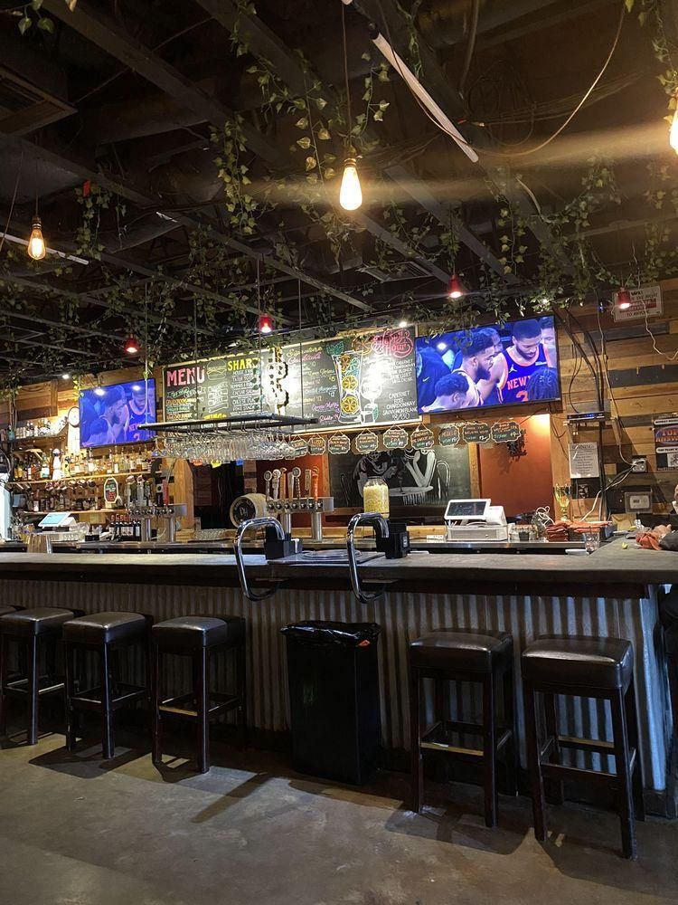 Los Angeles - Dark Horse Tavern restaurant