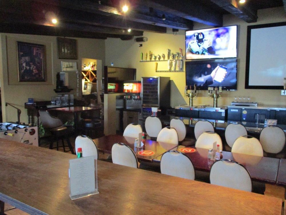 Lake Forest - The Pub restaurant