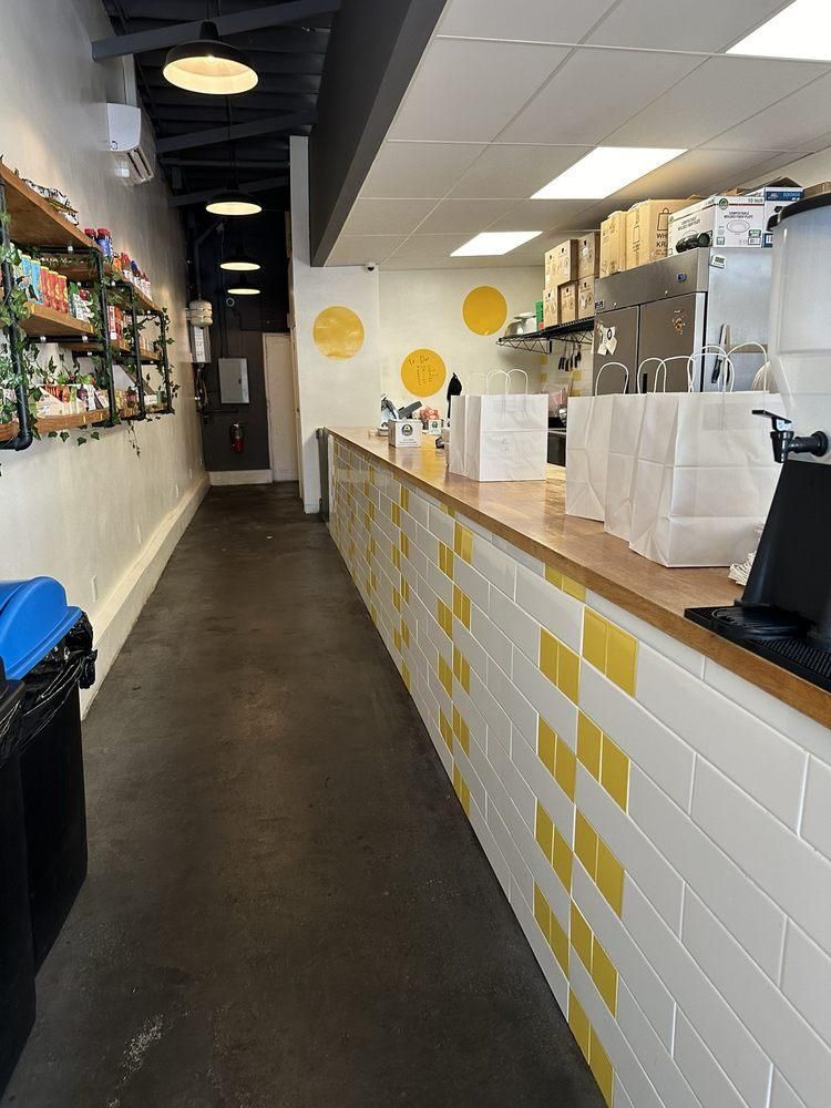 Culver City - Monroe Place restaurant