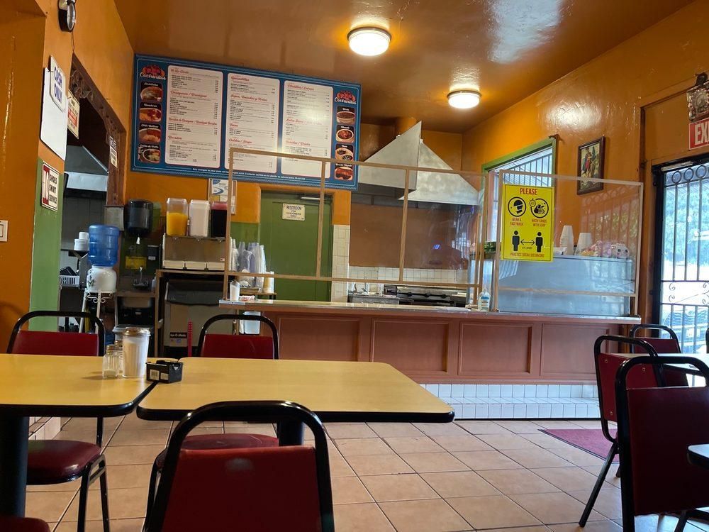 Los Angeles - Los Tres Cochinitos Restaurant restaurant