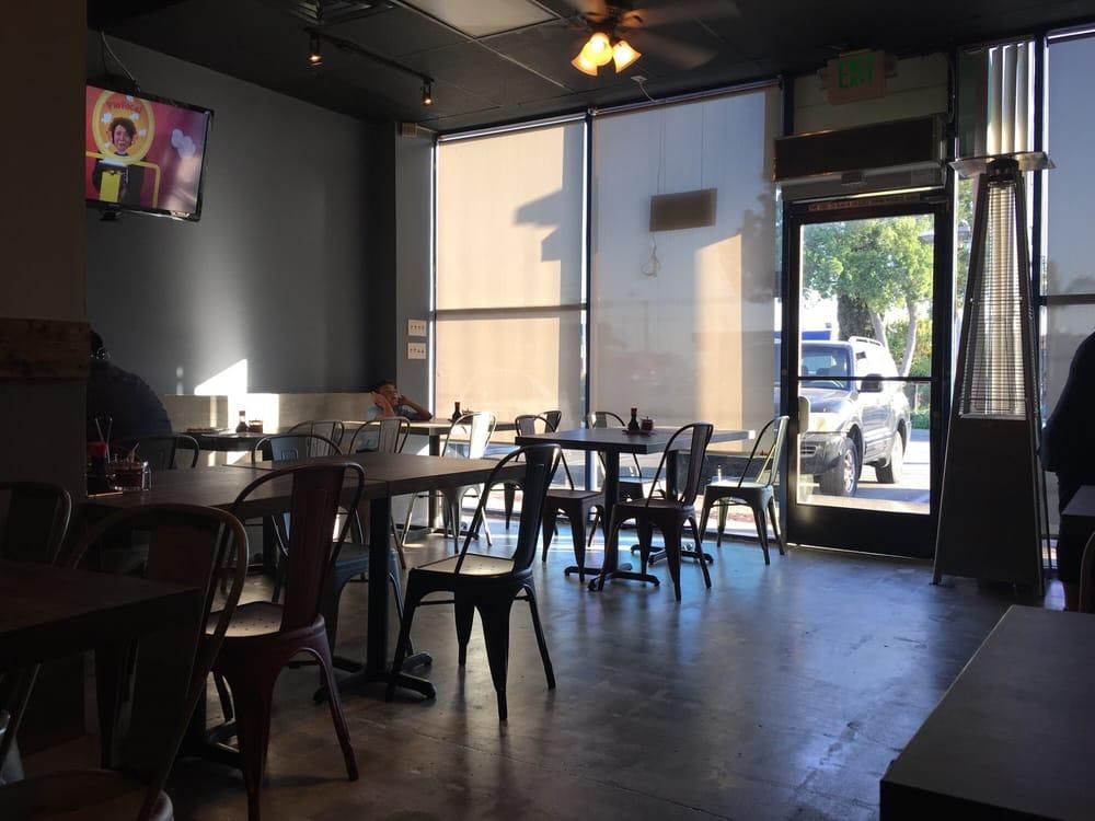 South Gate - Jaruwan restaurant