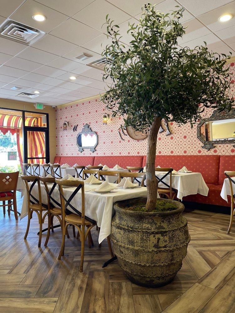 Los Angeles - Carousel Restaurant Hollywood restaurant