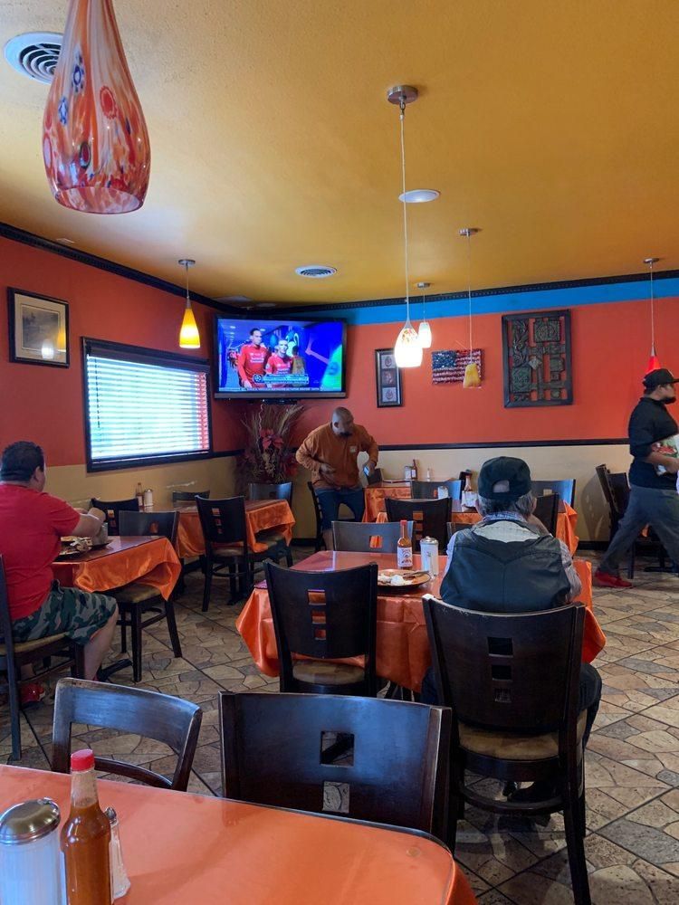 Commerce - El Cafetalito restaurant