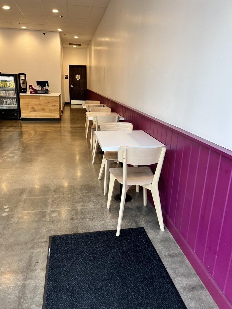 Lake Forest - Earth Bowl Superfoods restaurant