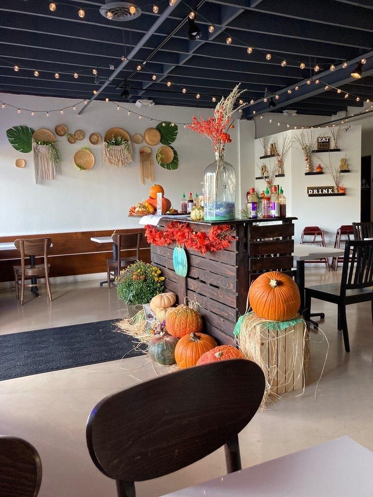 Costa Mesa - Mo Pho Mi restaurant