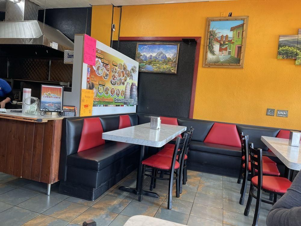 Los Angeles - Mi Lindo Guanajuato restaurant