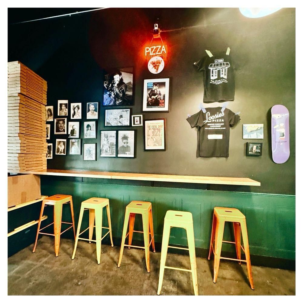 Santa Ana - Loosies Pizza restaurant