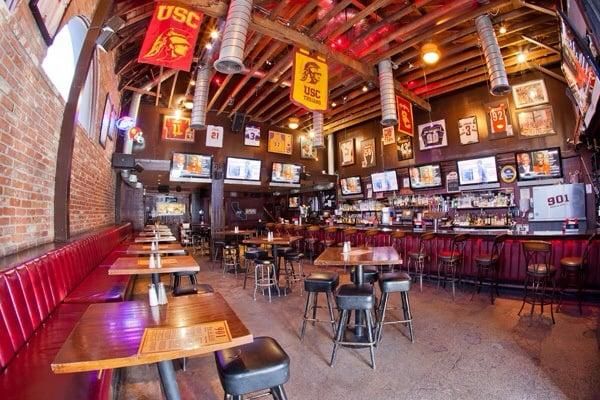 Los Angeles - 901 Bar and Grill restaurant