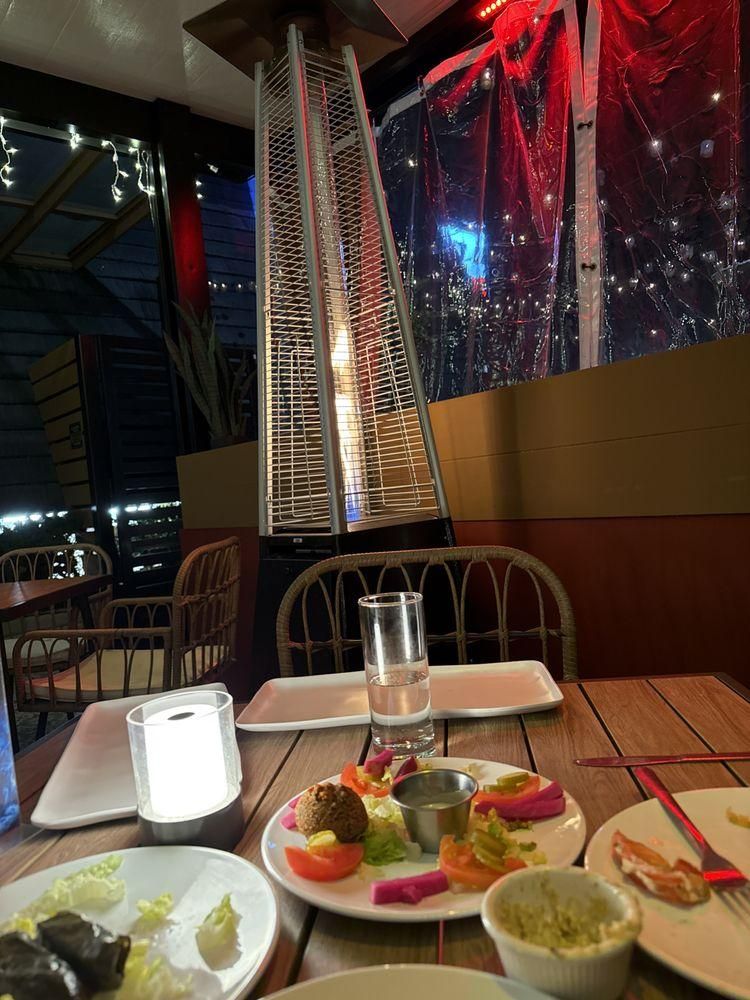 Costa Mesa - EZ Kebab restaurant