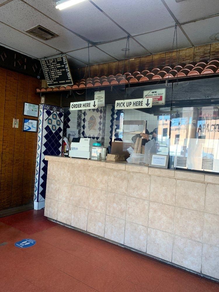 Huntington Park - Apache's Carnes Al Carbon restaurant