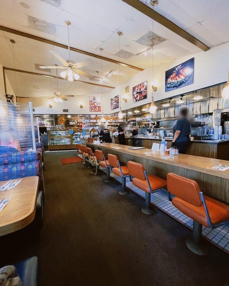 Santa Ana - Benjies NY Deli restaurant