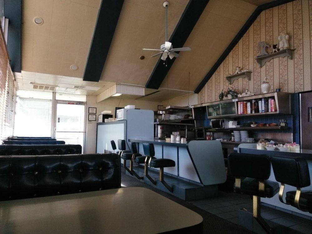 Lancaster - The Village Grille restaurant