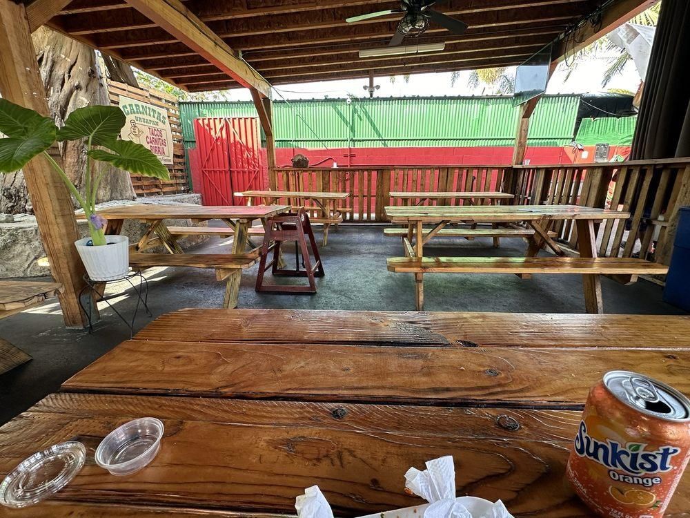 Santa Ana - Carnitas Uruapan restaurant