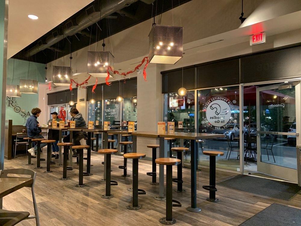 Downey - Noodles and Company restaurant