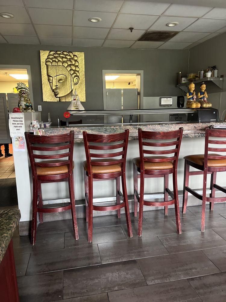 Westlake Village - Pookie's restaurant