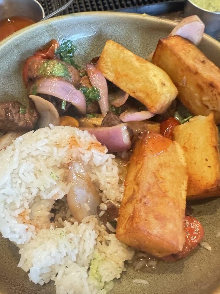 Lomo Saltado dish