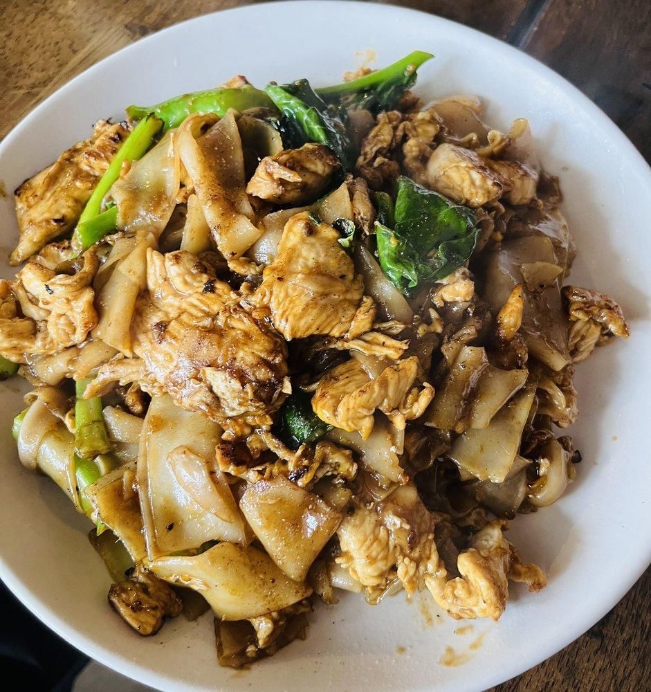 Pad See Ew dish