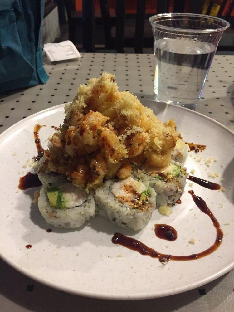 Super Lobster Roll dish