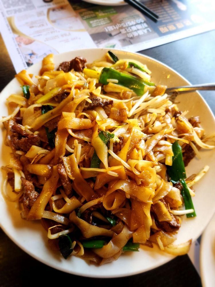 Beef Chow Fun dish