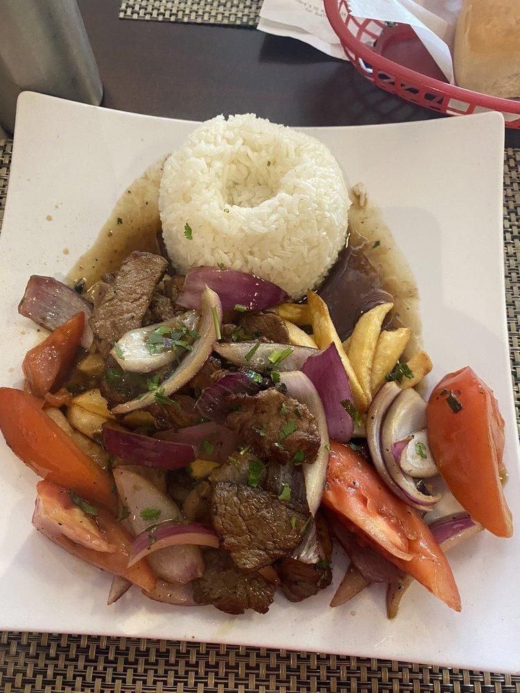 Lomo Saltado dish