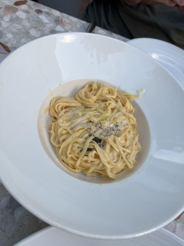Tagliolini Al Limone dish