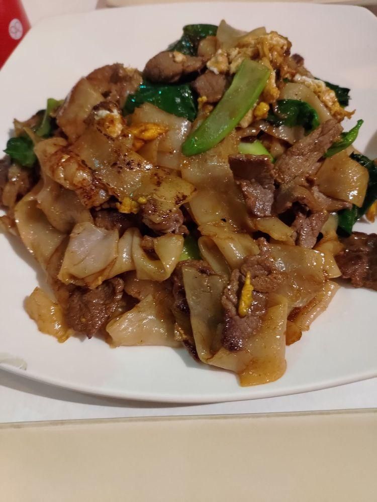 Pad See Ew dish
