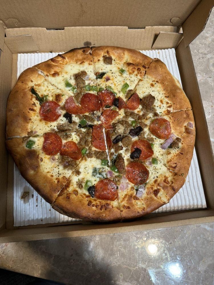 Americana Pizza dish