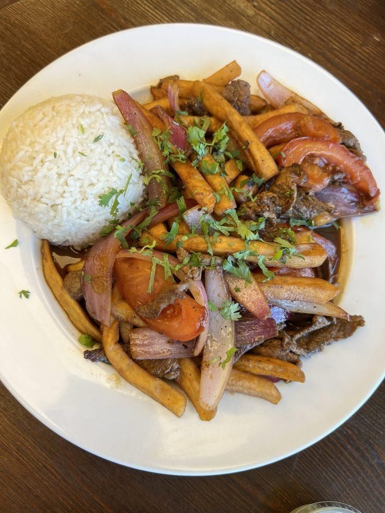 Lomo Saltado dish