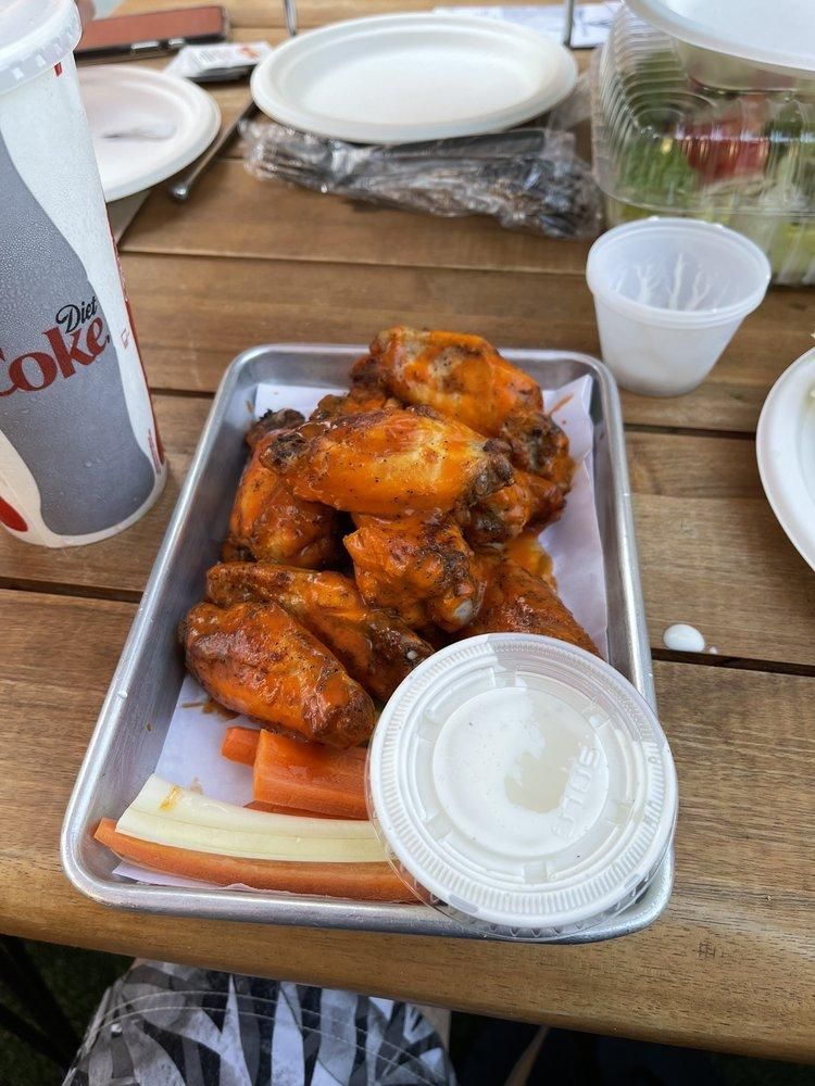 Wings dish