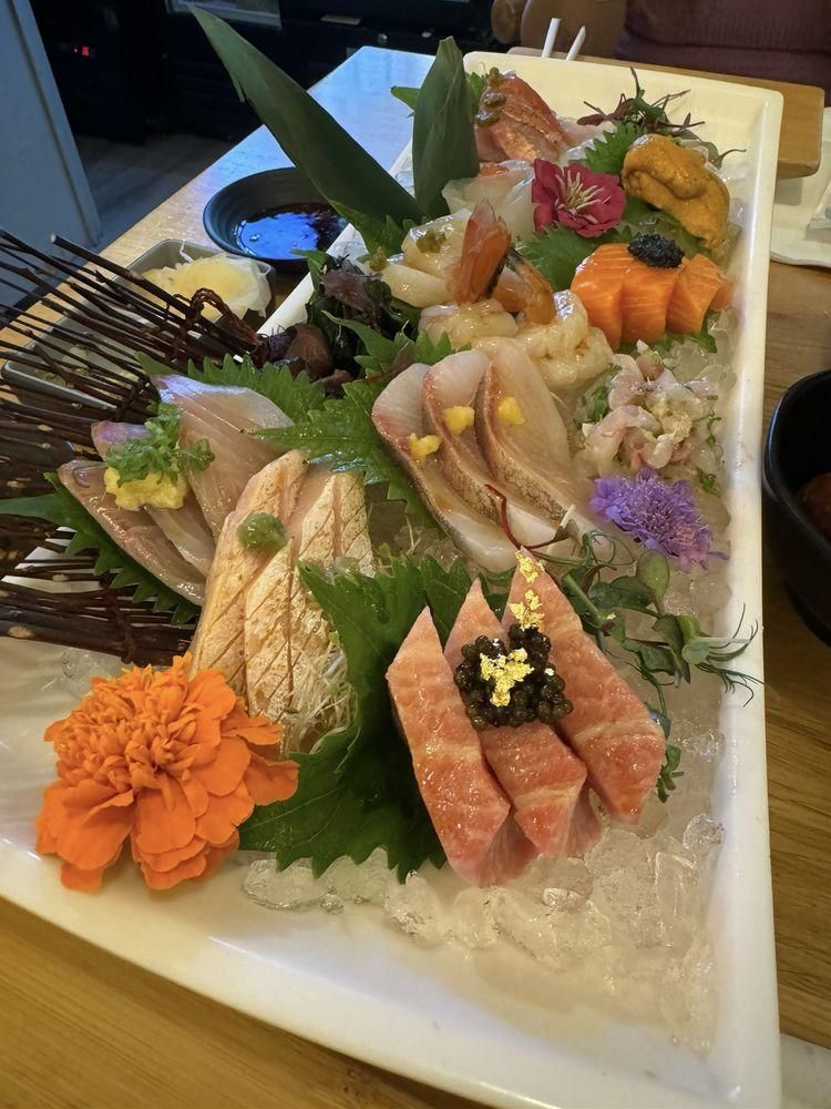 Sashimis dish
