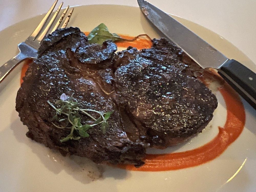 Steaks dish
