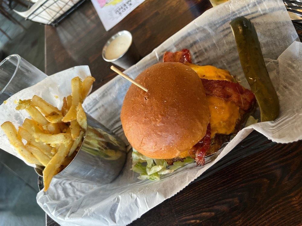 Burger dish