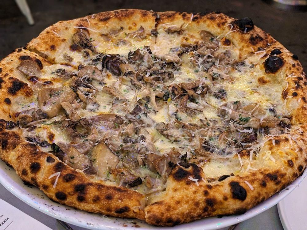 Mushroom Pizza dish