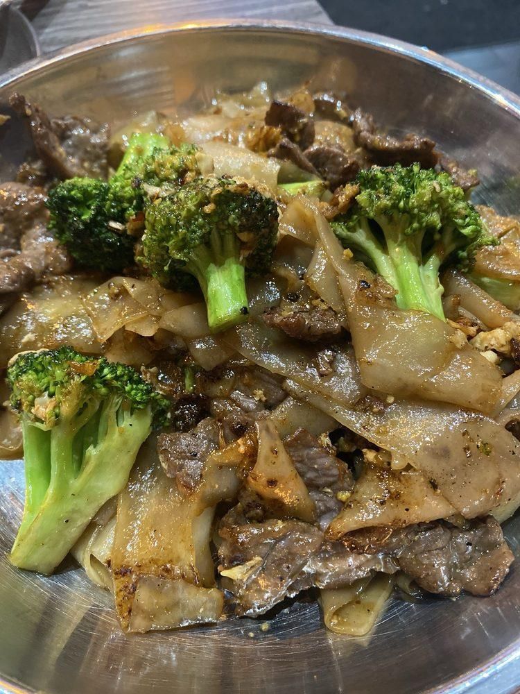 Pad See Ew dish