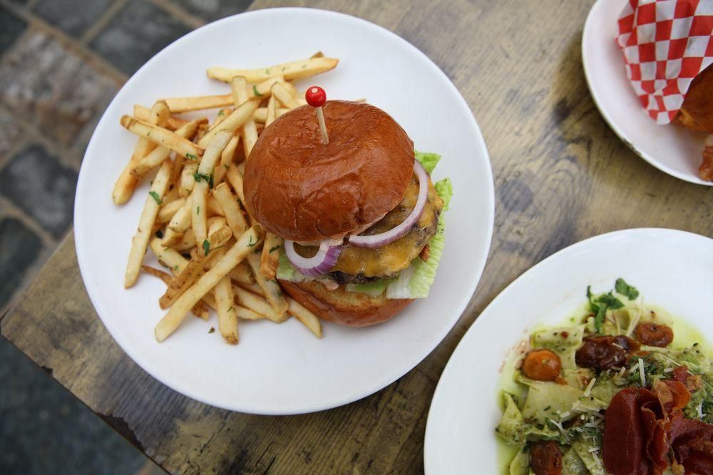 Burgers dish