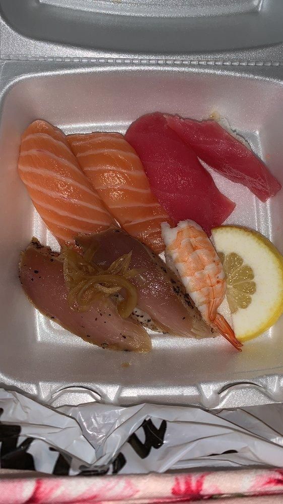 7 pcs Sushi Spicy Tuna 8 pcs or Tuna Roll 6 pcs Chef's Choice dish