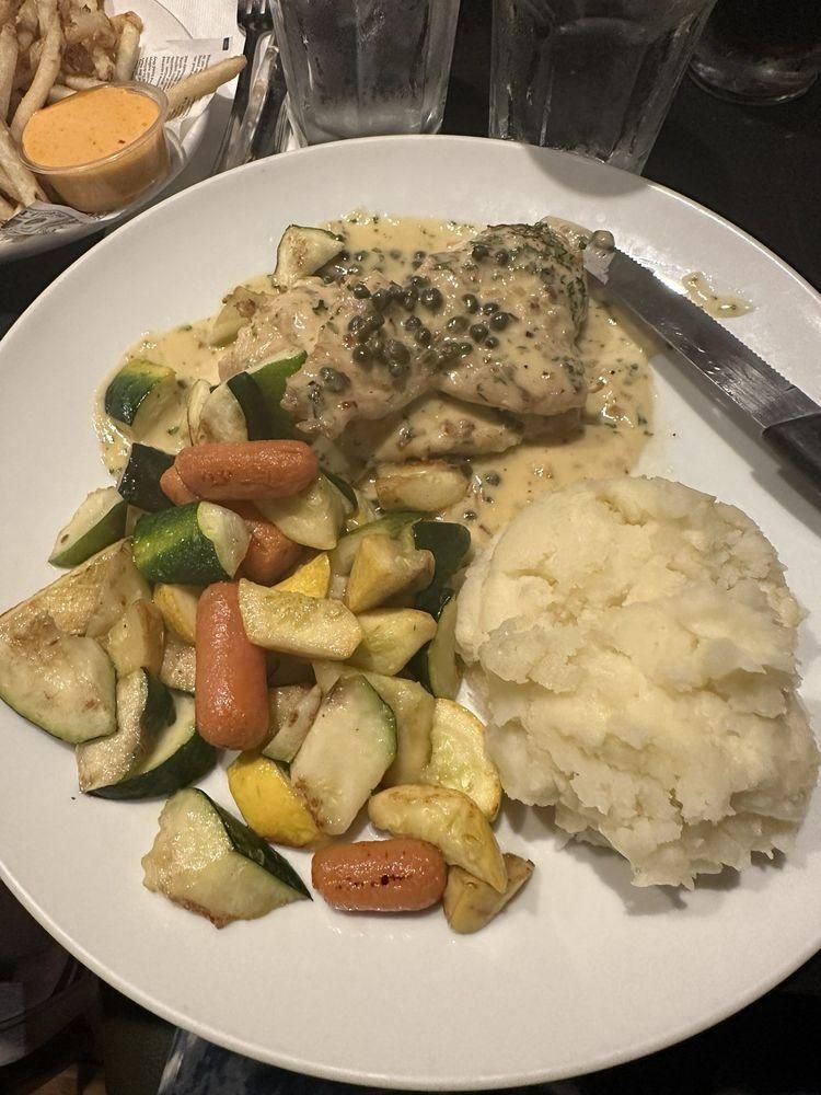 Chicken Piccata dish