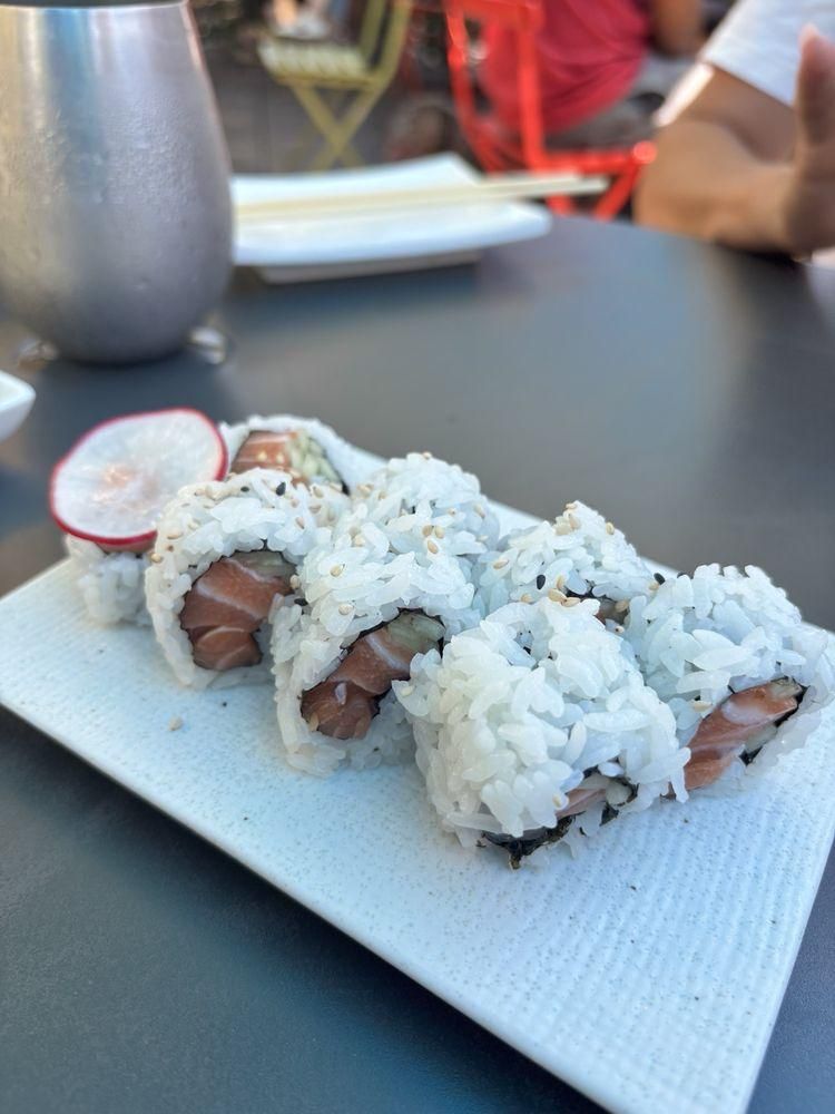 Sushi dish