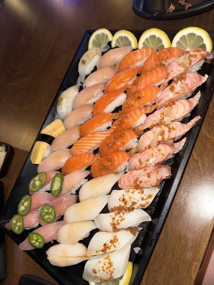 Nigiri dish